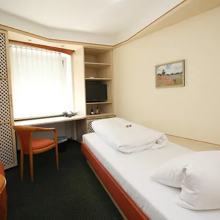 Leopold 3* Monaco di Baviera
