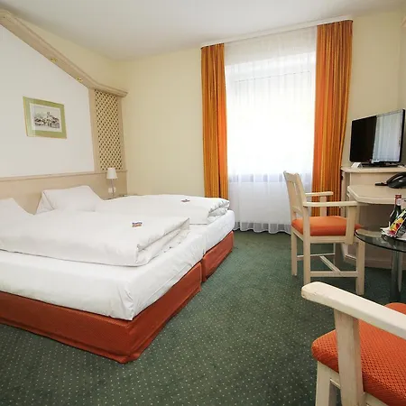 Hotel Leopold 3*