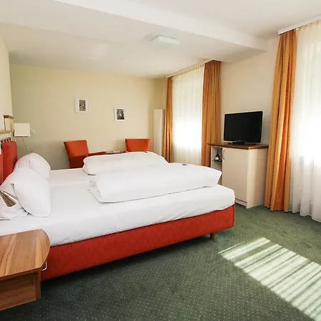 Leopold 3* Mnichov